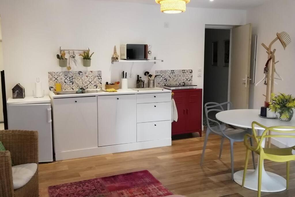 Studio En Rez De Jardin Collobrières 외부 사진